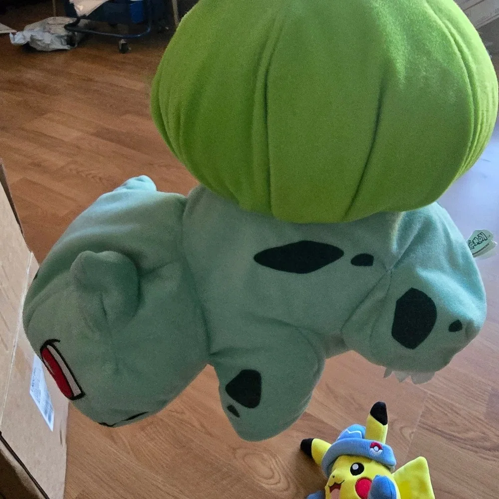 Pokemon Plush Lot Bulbasaur Pichu Pikachu Winter Hat Mittens Tomy Plushie Bundle
